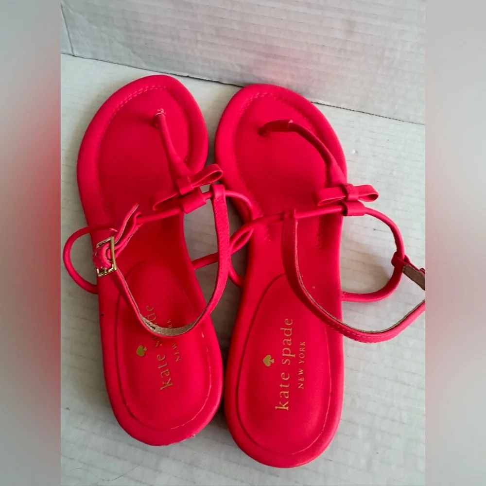 NEW Kate Spade Women’s Bow hot‎ pink sandals shoes size 9